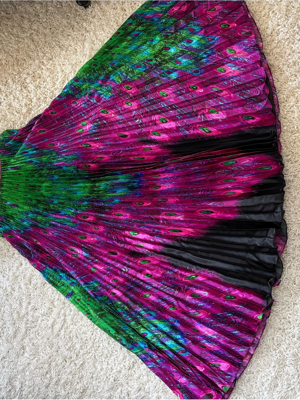 Peacock Print Pleated Maxi Skirt in Fuchsia and Green